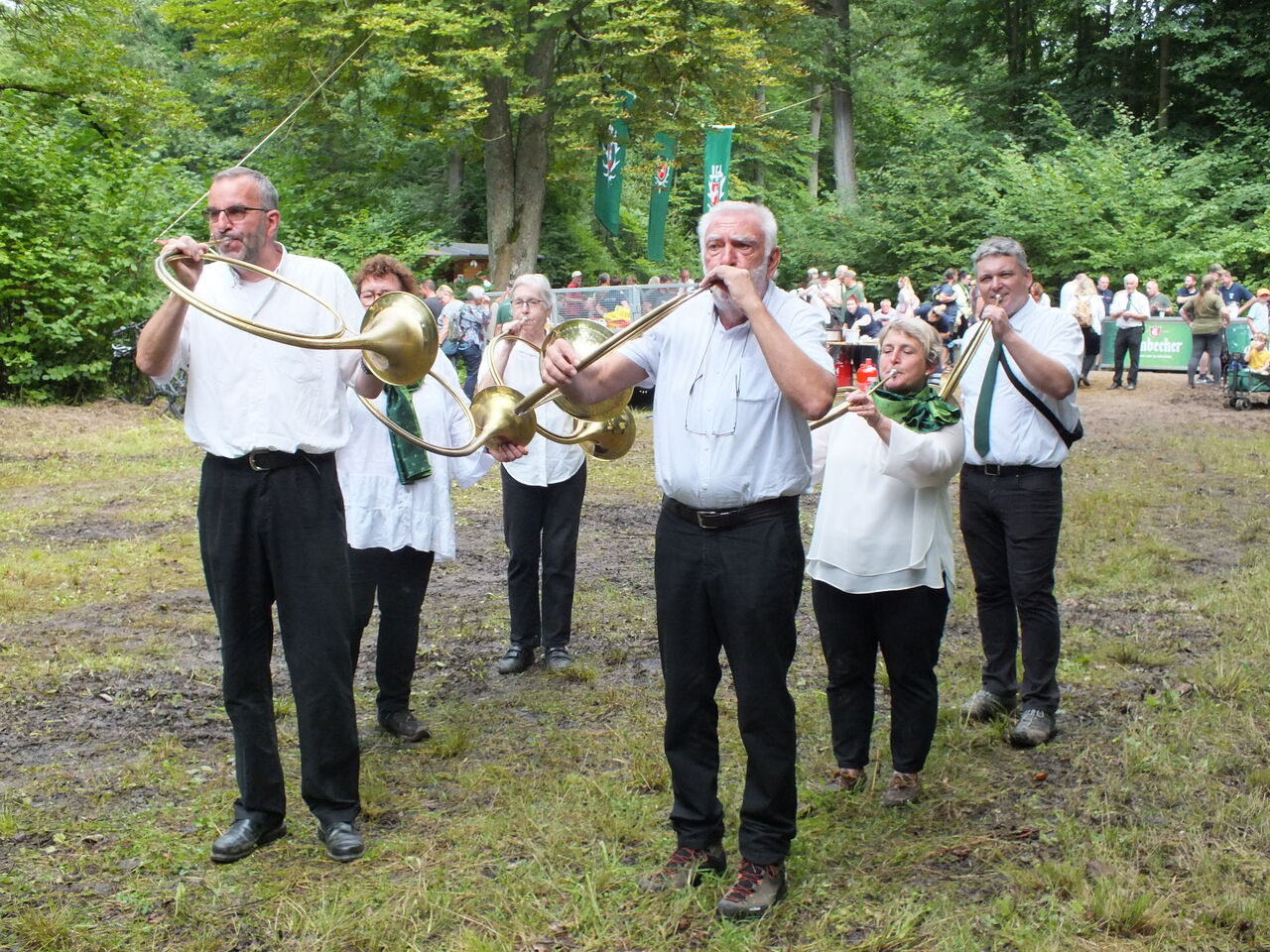 Hoernerklang am Wegesrand